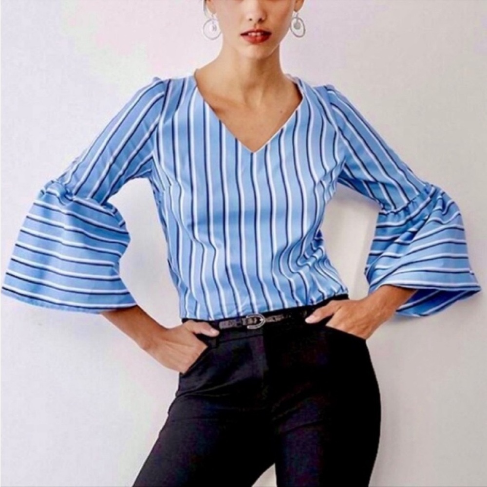White House Black Market blue black striped blouse shirt women’s size 8 EUC